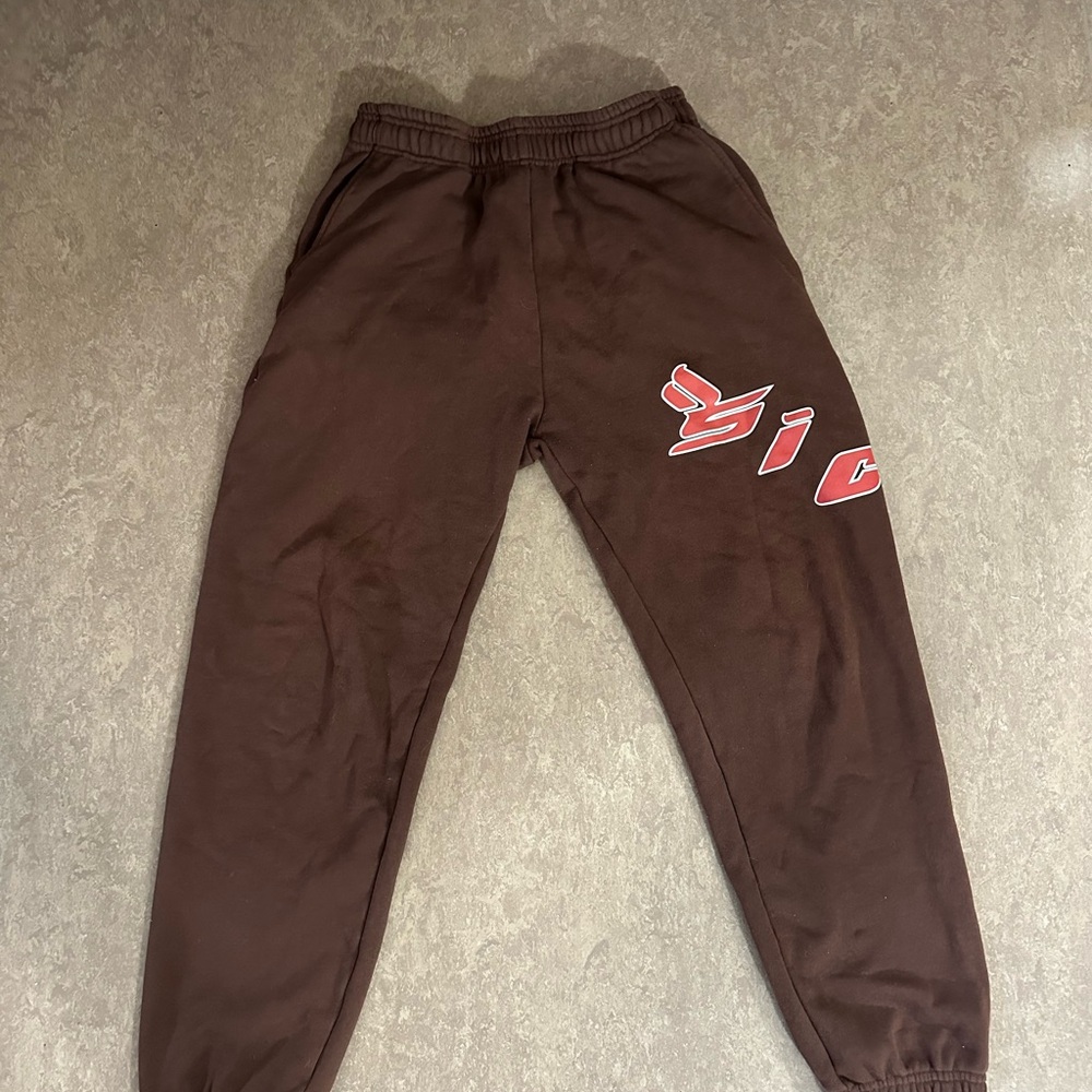 BROWN SICKO SWEATS🔥